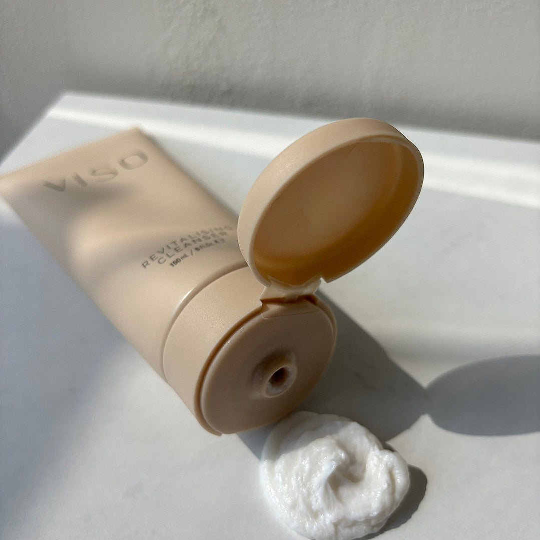 REVITALISING CLEANSER